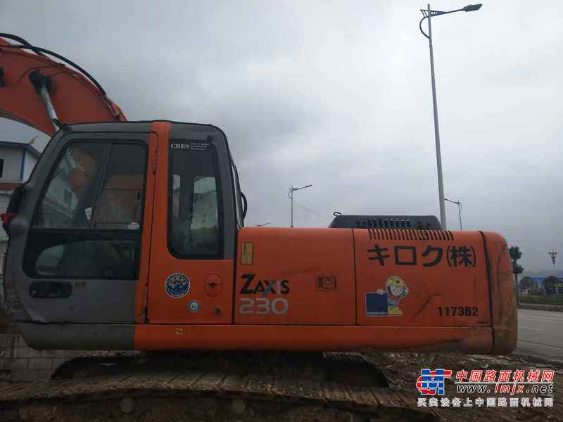 贵州出售转让二手16710小时2005年日立ZX230挖掘机