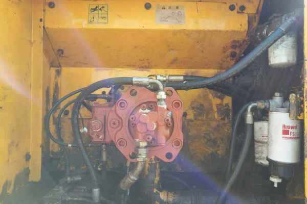 山西出售转让二手14000小时2008年现代R225LC挖掘机