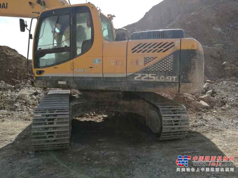 河南出售转让二手8595小时2011年现代R225LC挖掘机