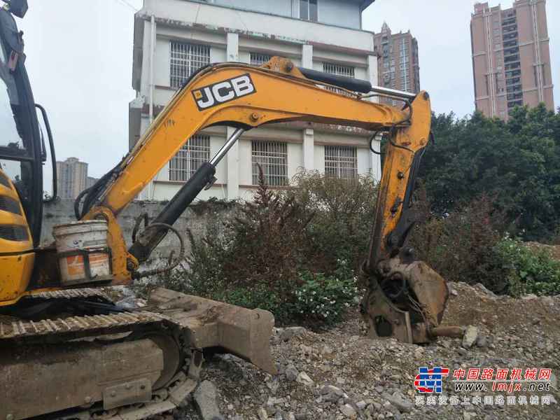 贵州出售转让二手3000小时2013年JCB8061挖掘机