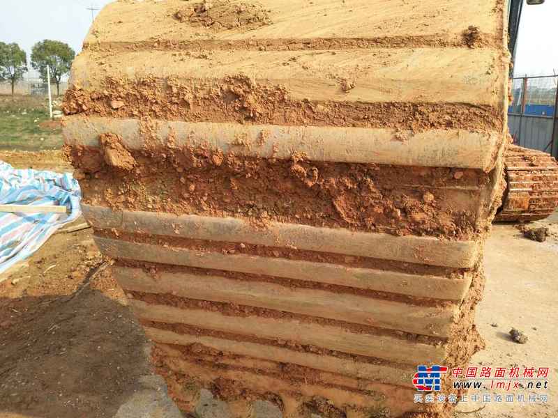 江苏出售转让二手14000小时2006年卡特彼勒320C挖掘机