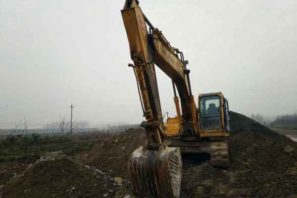 河南出售转让二手20000小时2003年现代R200挖掘机
