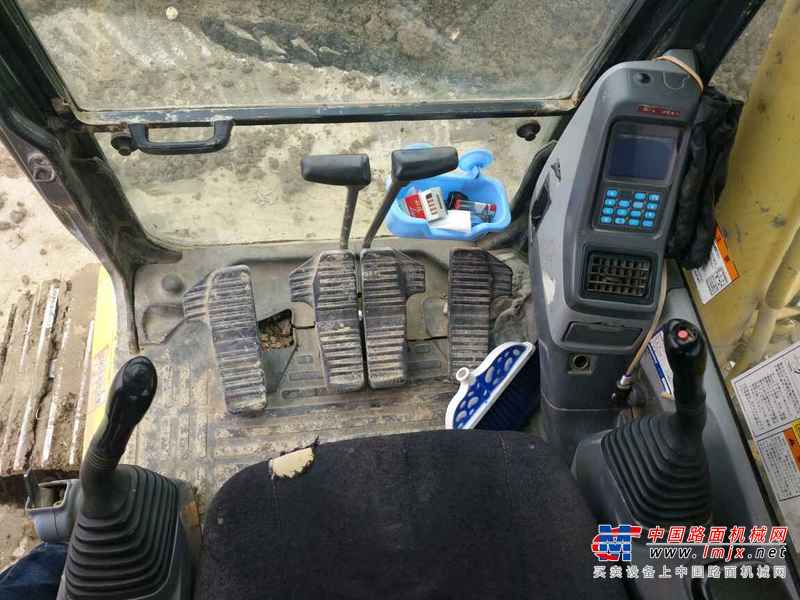 河南出售转让二手19000小时2005年小松PC200挖掘机