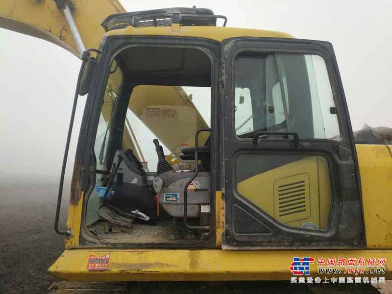 河南出售转让二手19000小时2005年小松PC200挖掘机