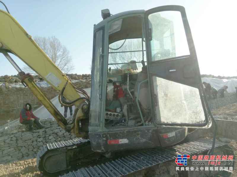 黑龙江出售转让二手10000小时2010年洋马ViO75挖掘机