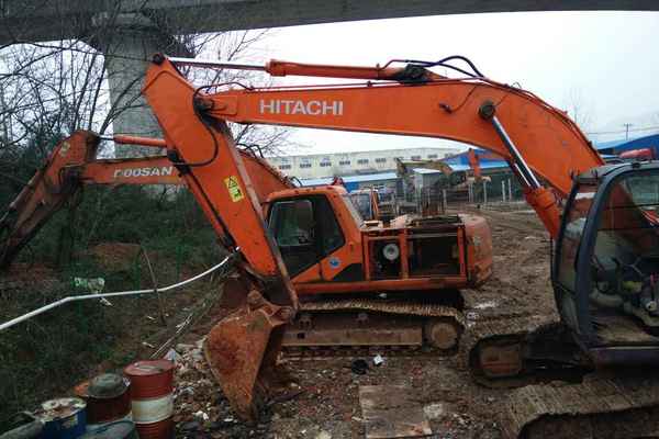 安徽出售转让二手11000小时2009年日立ZX200LC挖掘机