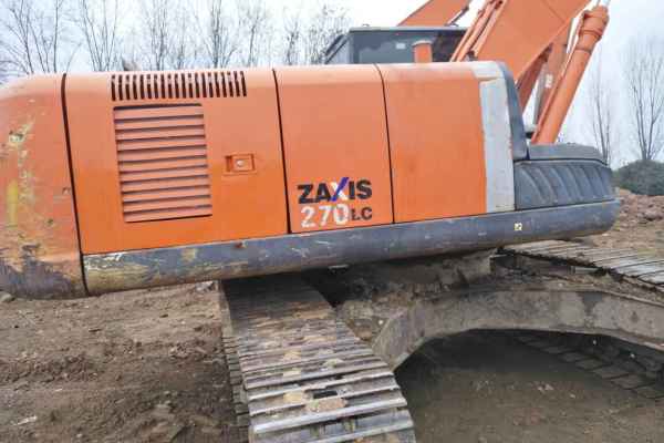 四川出售转让二手7500小时2010年日立ZX270LC挖掘机