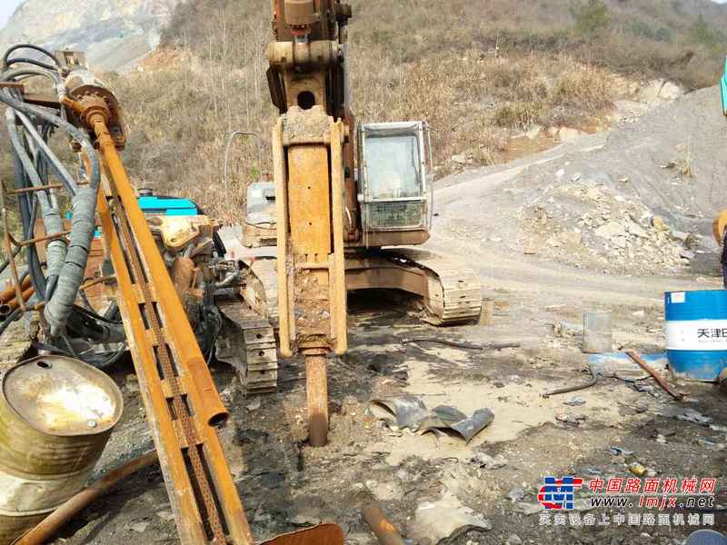 安徽出售转让二手1000小时2010年日立ZX360H挖掘机