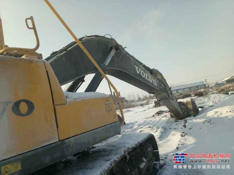 黑龙江出售转让二手10000小时2009年沃尔沃EC290BLC挖掘机