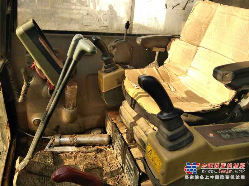 山西出售转让二手6000小时2012年福田雷沃FR65V8挖掘机