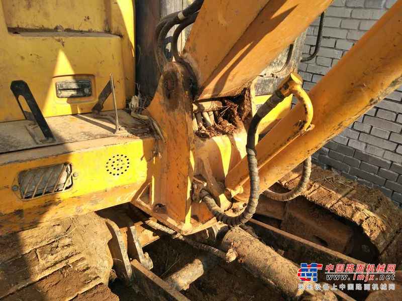 山西出售转让二手8000小时2010年福田雷沃FR65挖掘机