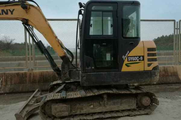 湖北出售转让二手5900小时2013年三一重工SY55C挖掘机