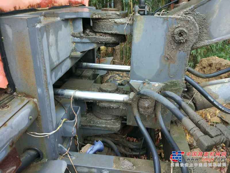 山东出售转让二手9000小时2007年山重建机轮挖805B挖掘机