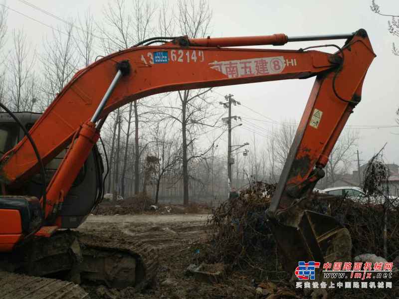 河南出售转让二手7800小时2004年日立EX200挖掘机