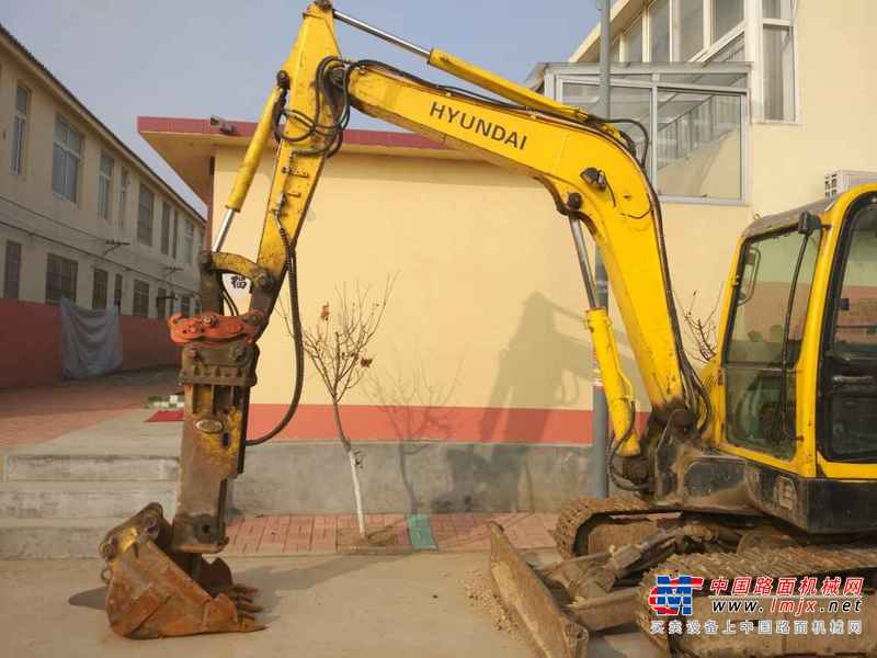 山东出售转让二手8000小时2009年现代R60挖掘机