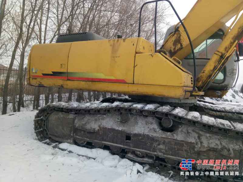 黑龙江出售转让二手15000小时2004年住友SH330挖掘机