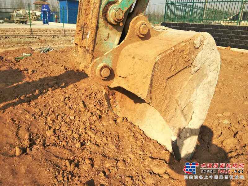 山西出售转让二手7500小时2010年神钢SK260LC挖掘机