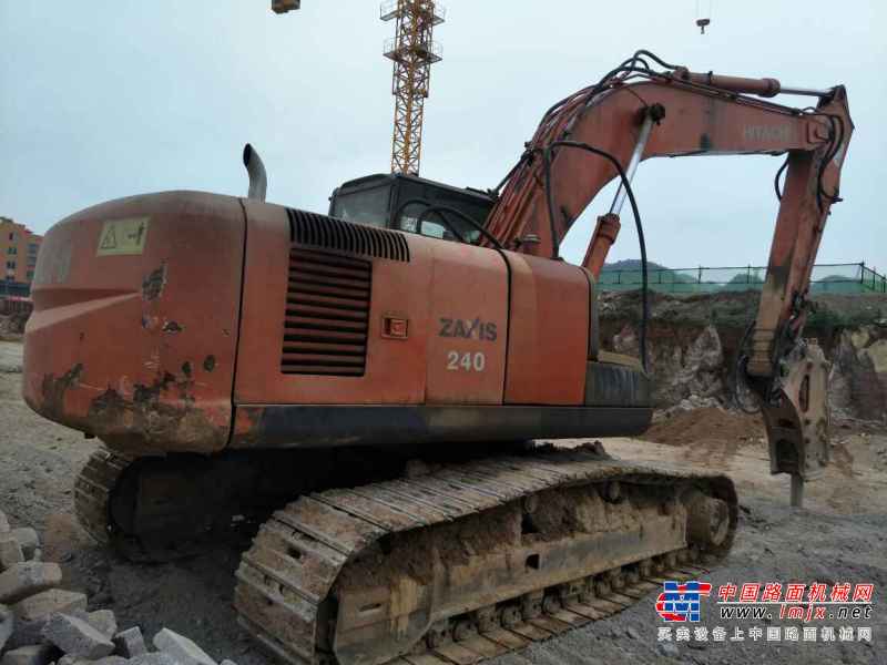 贵州出售转让二手8000小时2010年日立ZX200挖掘机