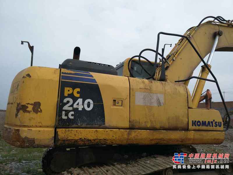 贵州出售转让二手8177小时2011年小松PC240挖掘机