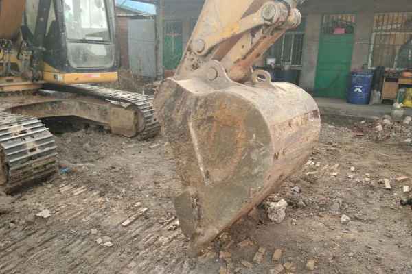 山西出售转让二手4000小时2011年彭浦SW240E挖掘机