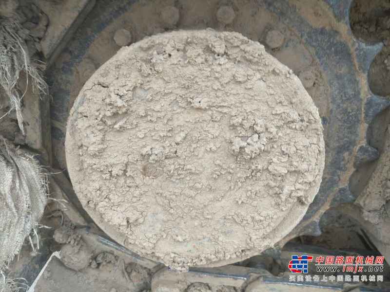 贵州出售转让二手3800小时2011年柳工CLG915D挖掘机