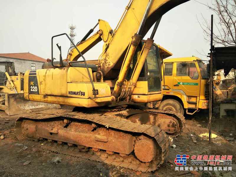山西出售转让二手12000小时2009年小松PC220挖掘机