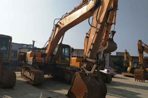贵州出售转让二手5000小时2014年现代R335LC挖掘机
