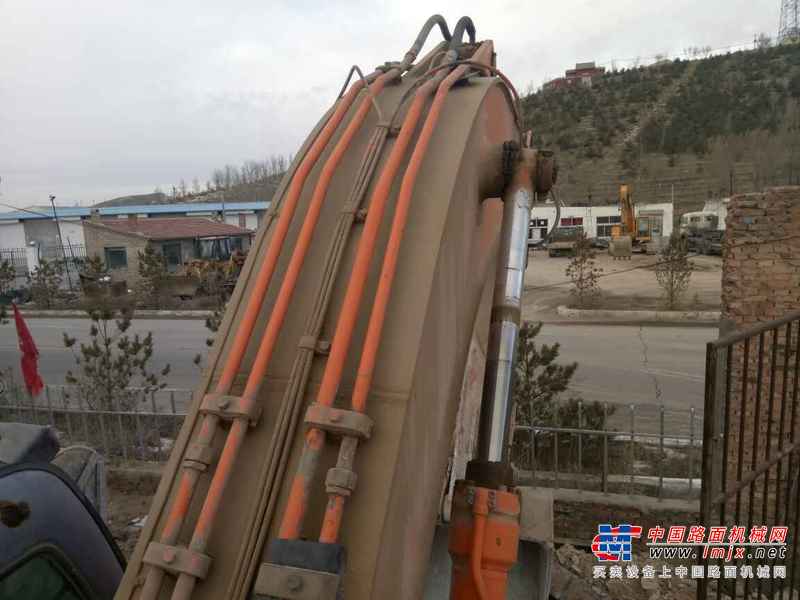 山西出售转让二手8500小时2006年日立ZX230挖掘机