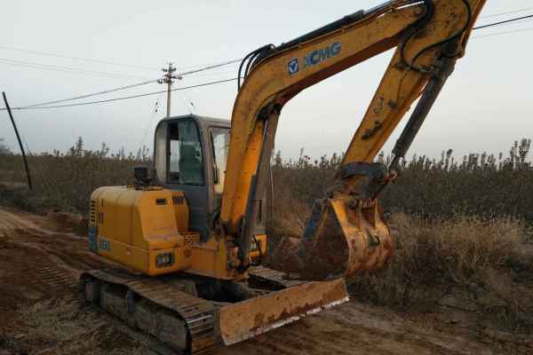山西出售转让二手5400小时2011年徐工XE60挖掘机
