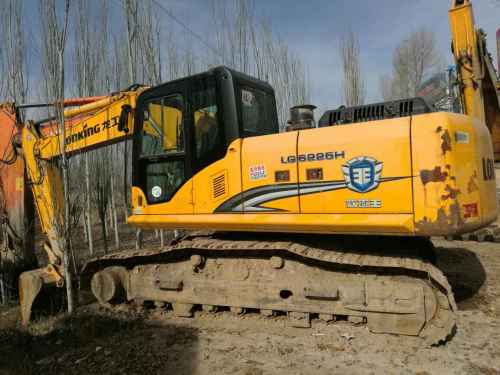 山西出售转让二手4700小时2010年龙工LG6235挖掘机