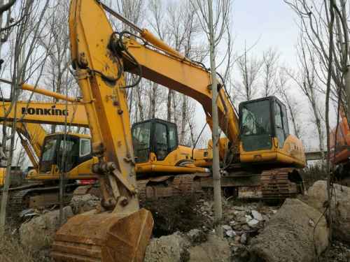 山西出售转让二手4600小时2010年龙工LG6235挖掘机