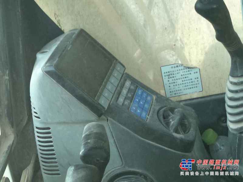 云南出售转让二手11000小时2010年小松PC240LC挖掘机