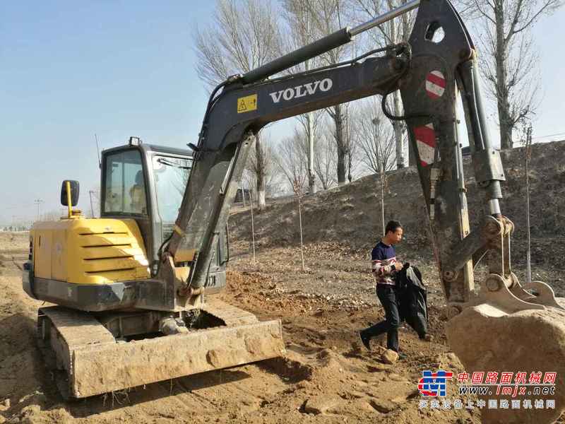 山西出售转让二手5000小时2012年沃尔沃EC60C挖掘机