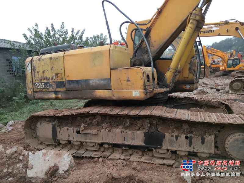 江西出售转让二手9999小时2007年现代R215挖掘机