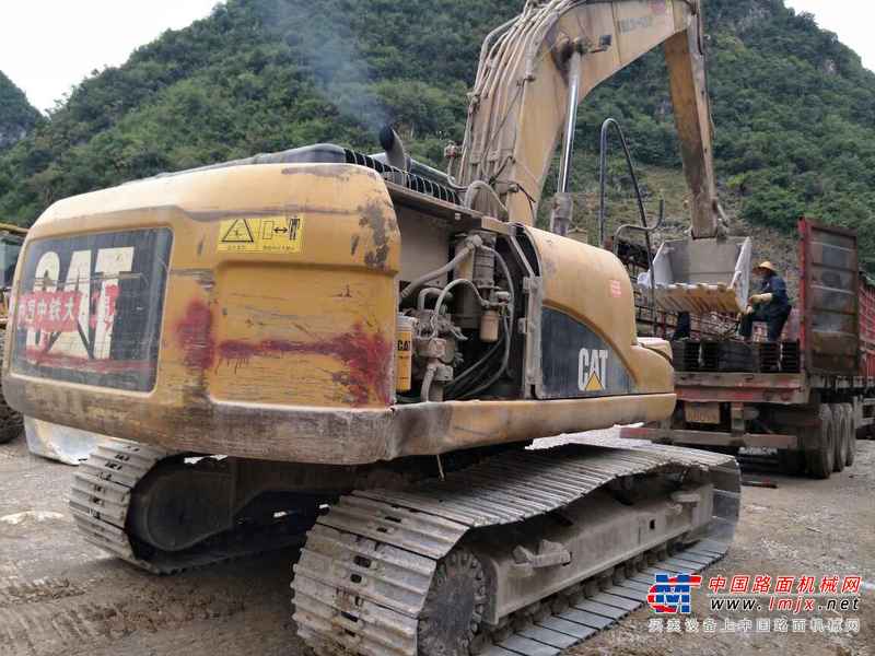 贵州出售转让二手14000小时2007年卡特彼勒320D挖掘机