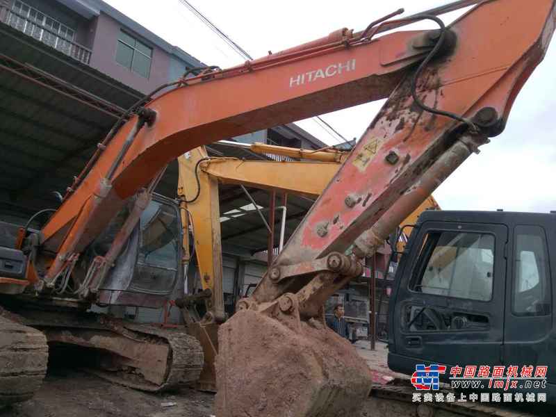 江西出售转让二手12000小时2006年日立ZX230挖掘机