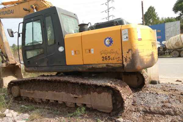 江西出售转让二手7600小时2010年现代R225LC挖掘机