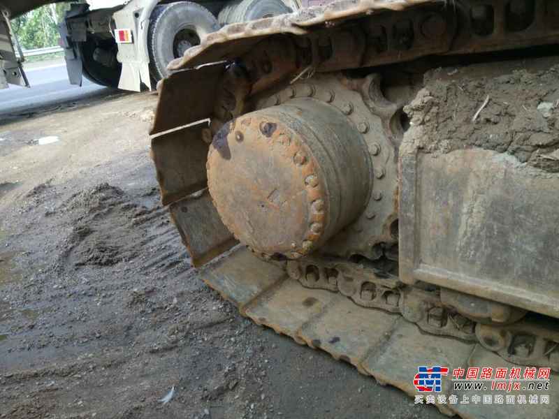 江西出售转让二手5600小时2011年龙工LG6235挖掘机