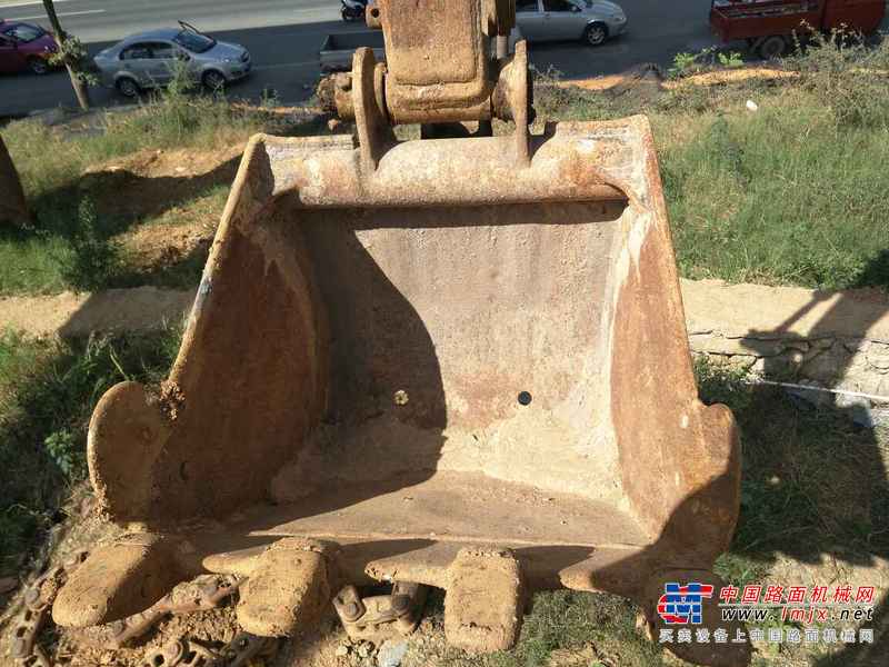 贵州出售转让二手2773小时2013年柳工CLG906D挖掘机