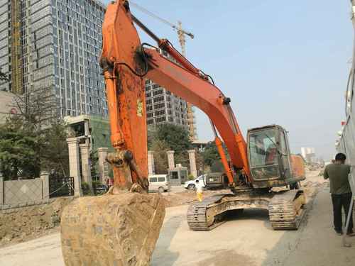 山西出售转让二手7700小时2011年日立ZX240挖掘机
