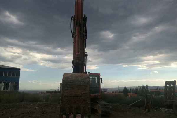 山西出售转让二手8900小时2010年斗山DH300LC挖掘机