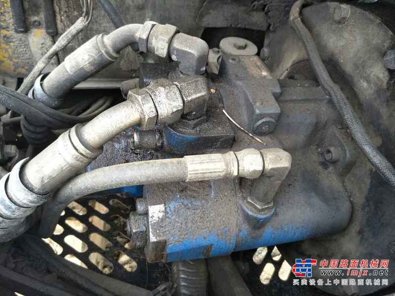 贵州出售转让二手8000小时2007年现代R80挖掘机
