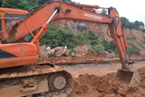 江西出售转让二手947小时2009年斗山DH150LC挖掘机