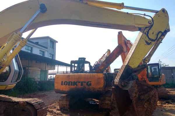 江西出售转让二手10890小时2003年住友SH350A2挖掘机