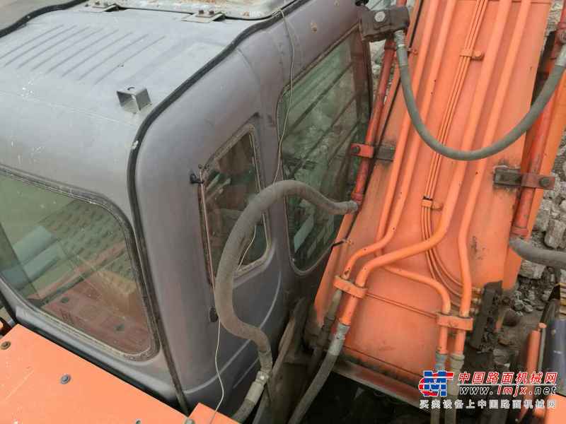 山西出售转让二手8600小时2008年日立ZX200挖掘机