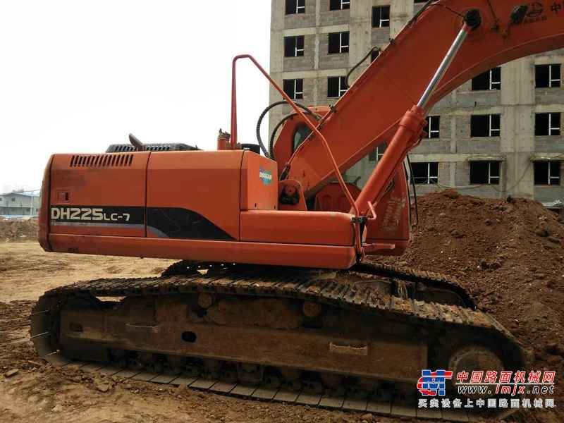 山西出售转让二手9520小时2009年斗山DH225LC挖掘机