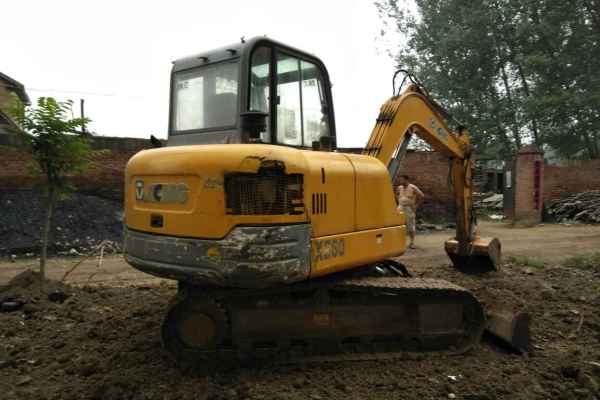 山西出售转让二手8900小时2009年徐工XE60挖掘机