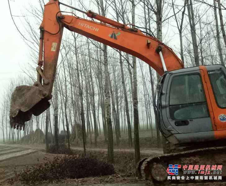 山东出售转让二手9960小时2004年日立ZX200挖掘机