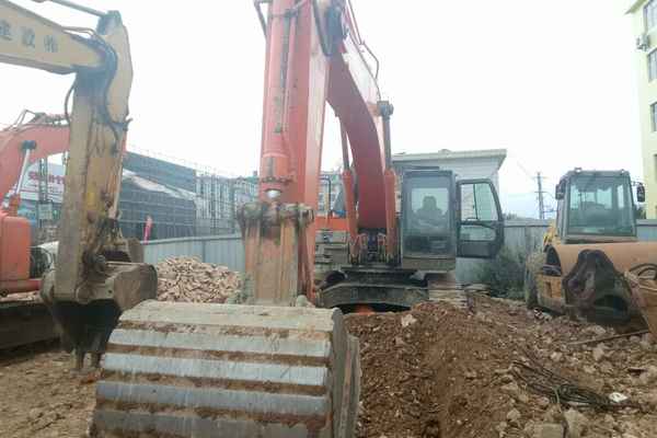 云南出售转让二手4000小时2011年日立ZX350H挖掘机