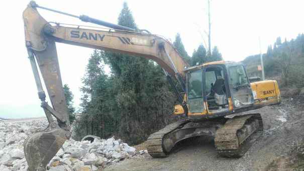湖南出售转让二手5900小时2012年三一重工SY215C挖掘机